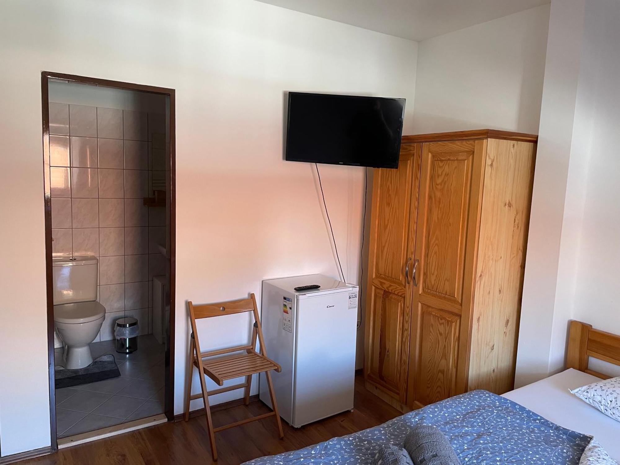 Nicolsburg Hotell Mikulov Exteriör bild