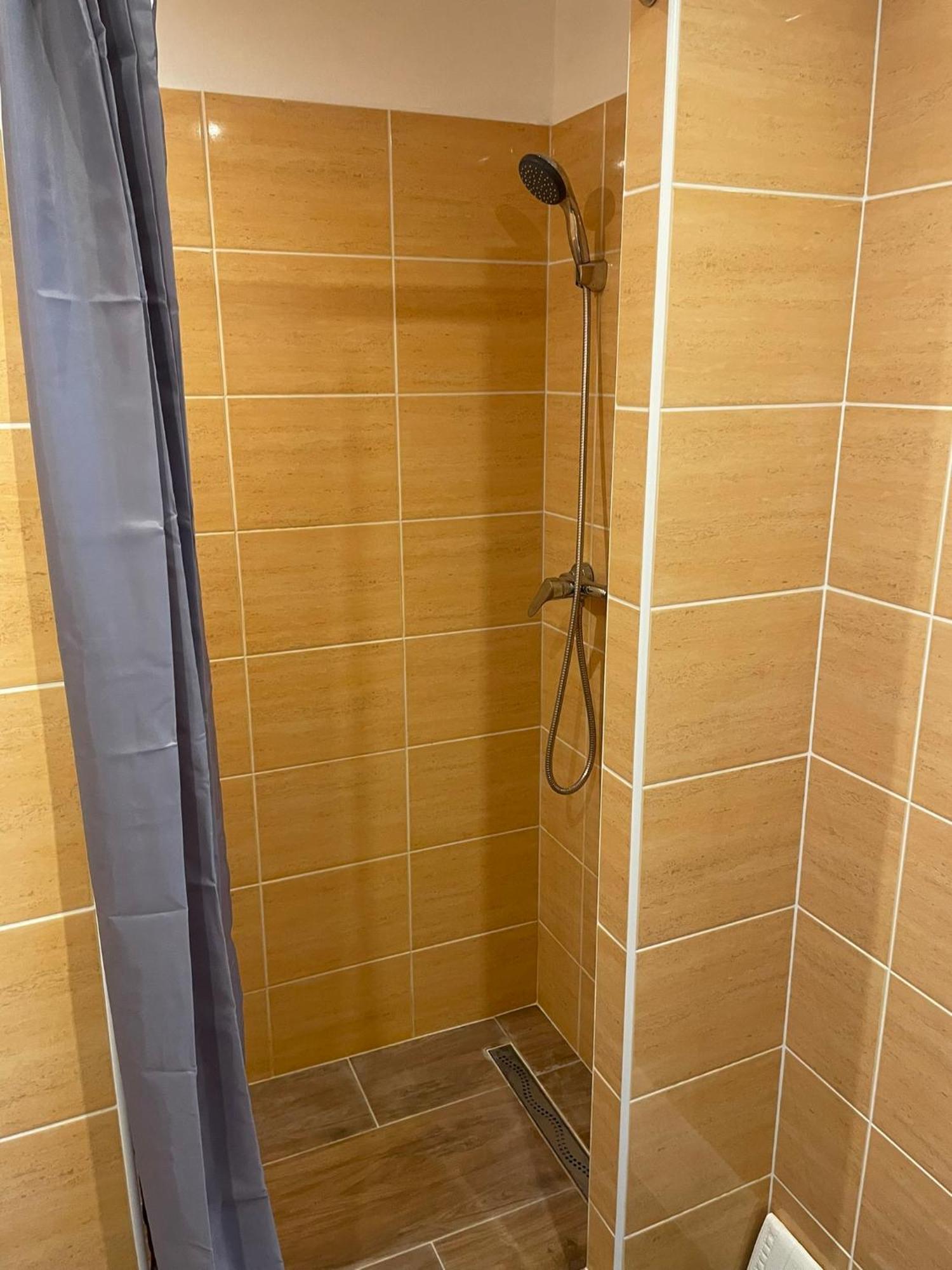 Nicolsburg Hotell Mikulov Exteriör bild
