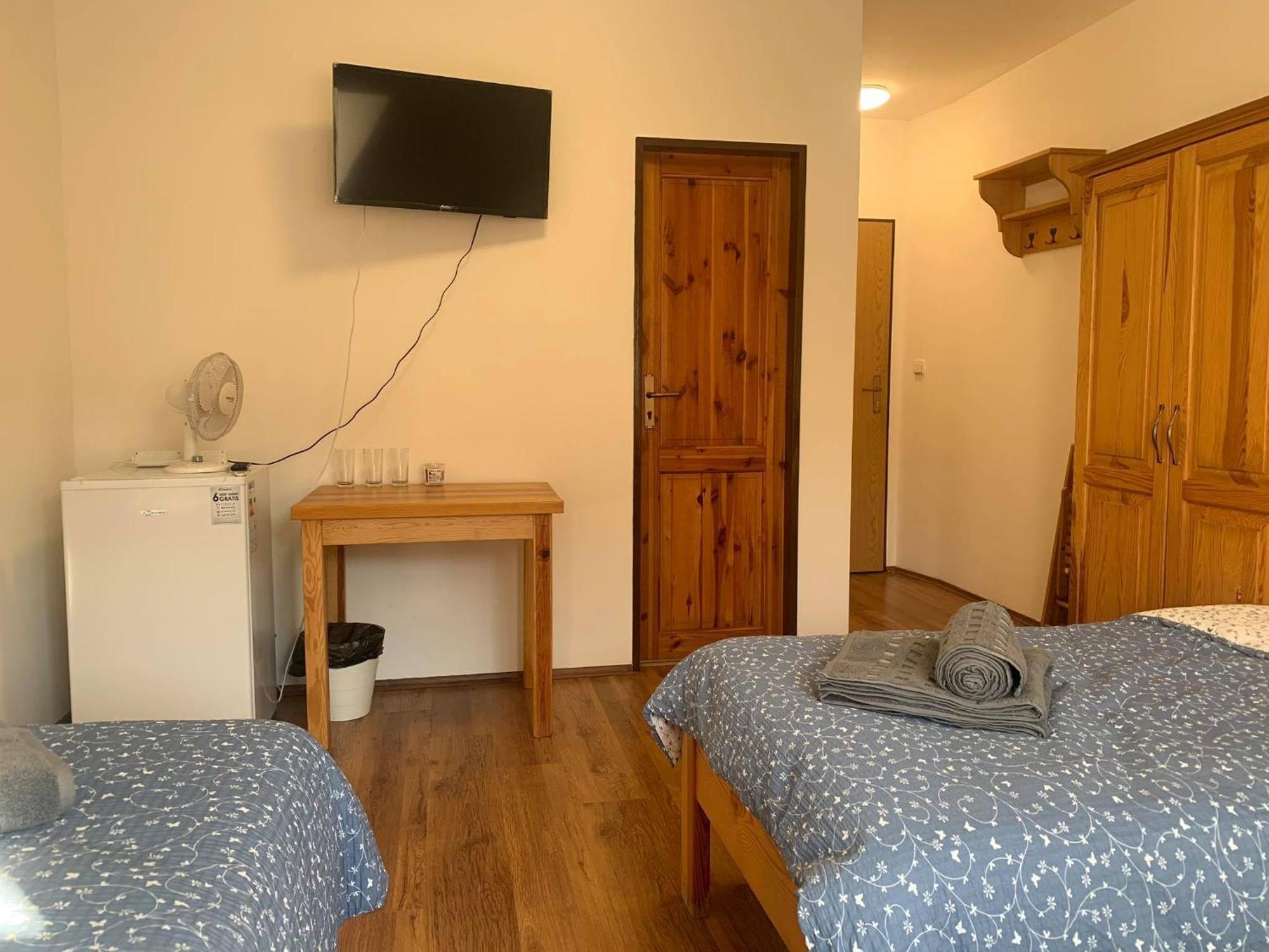 Nicolsburg Hotell Mikulov Exteriör bild