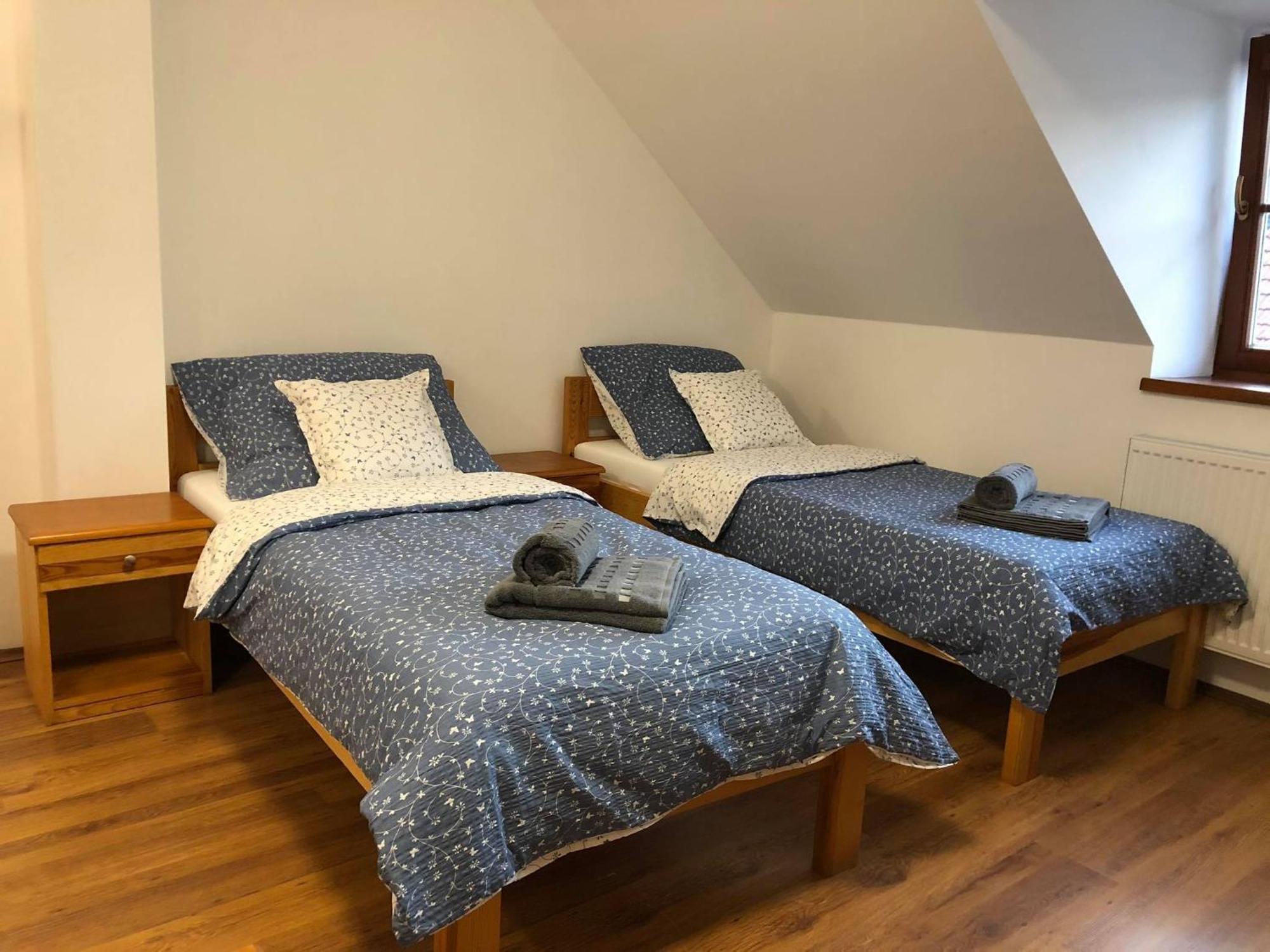 Nicolsburg Hotell Mikulov Exteriör bild