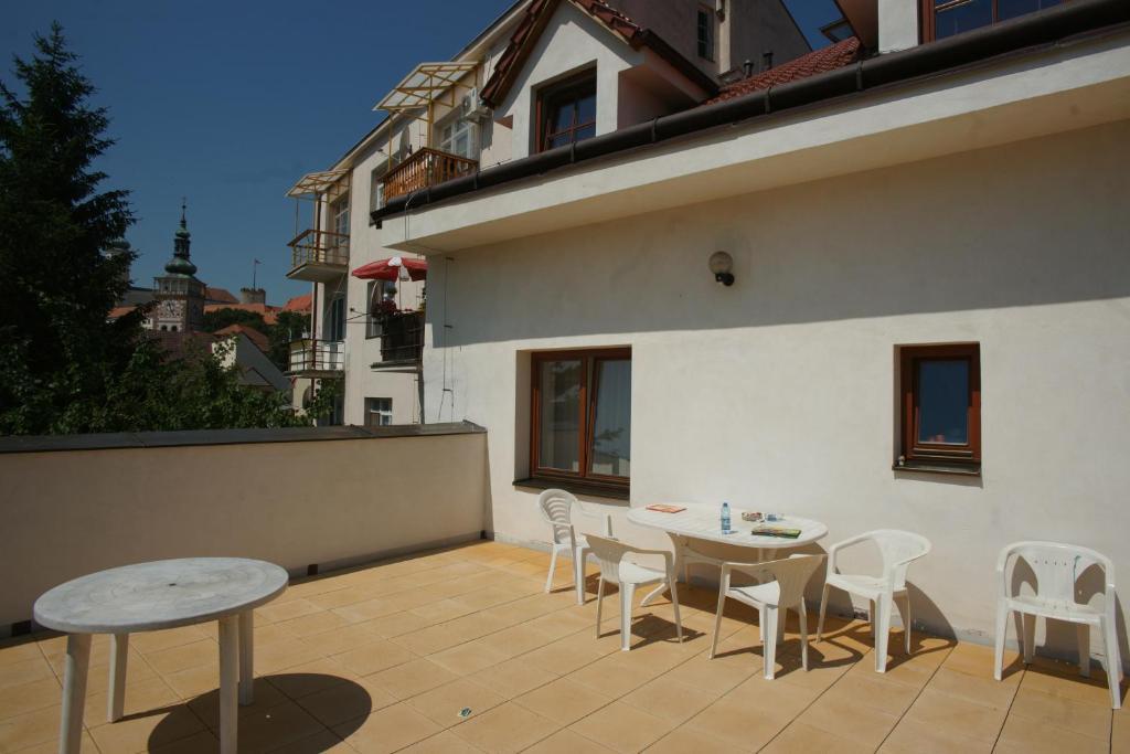 Nicolsburg Hotell Mikulov Exteriör bild
