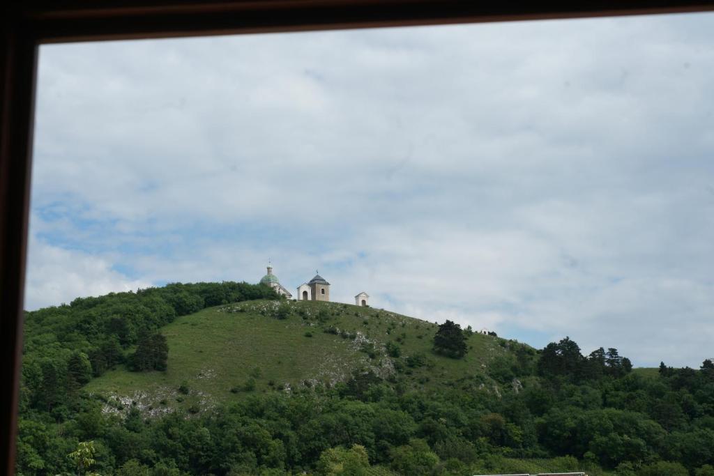 Nicolsburg Hotell Mikulov Exteriör bild