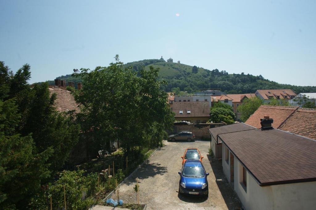 Nicolsburg Hotell Mikulov Exteriör bild